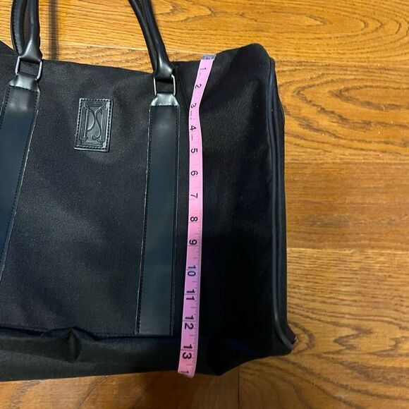 Vtg. Paul Sebastian brand roomy black overnight bag (never used) - Picture 5 of 7